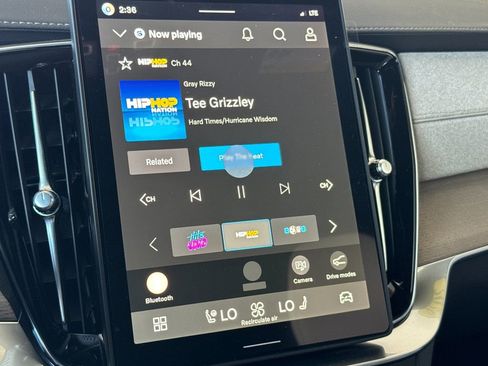 New 2026 Volvo XC90 B5 Core image 18