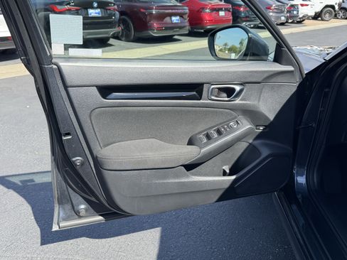 Used 2022 Honda Civic EX image 11