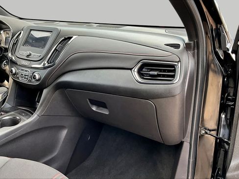 Used 2024 Chevrolet Equinox RS FWD image 18