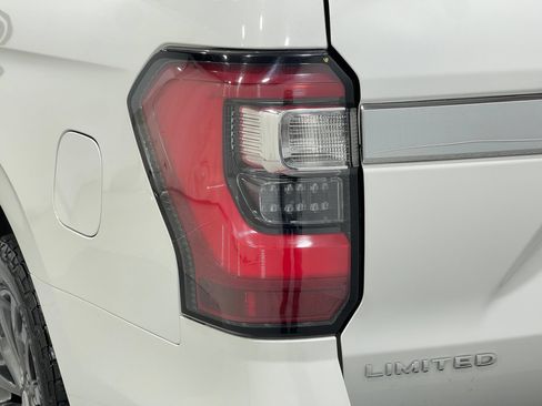 Used 2021 Ford Expedition Max Limited AWD/4WD image 36