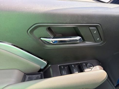 Used 2024 Chevrolet Colorado ZR2 image 16