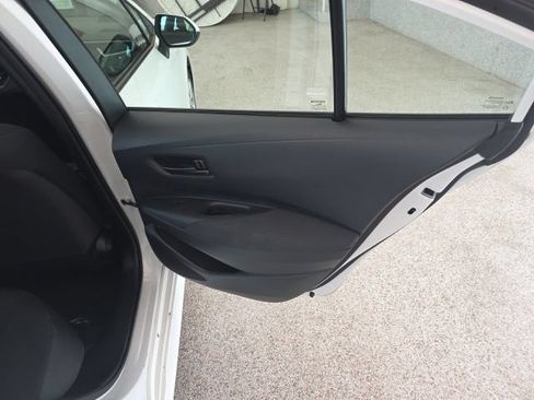 Used 2025 Toyota Corolla LE FWD image 24