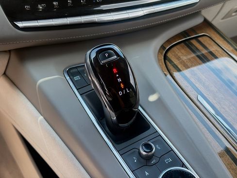 Used 2023 Cadillac Escalade Sport Platinum AWD/4WD image 16