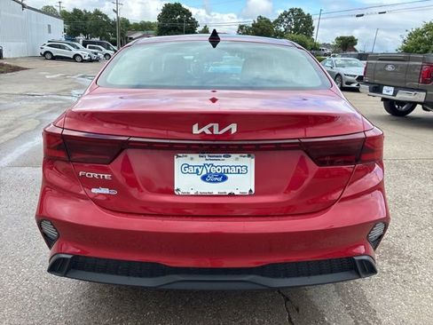 Used 2024 Kia Forte LXS w/ LXS Technology Package FWD image 7