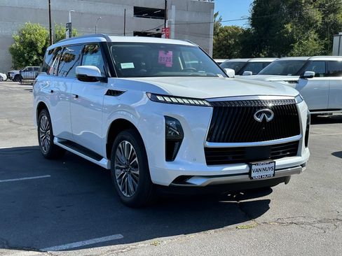 New 2027 INFINITI QX80 Luxe RWD image 9