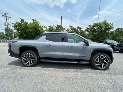 New 2025 Chevrolet Silverado EV RST image 2