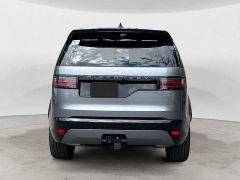 Used 2025 Land Rover Discovery Dynamic SE AWD/4WD image 5