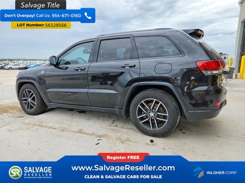 Used 2017 Jeep Grand Cherokee Trailhawk w/ Trailhawk Luxury Group AWD/4WD image 3