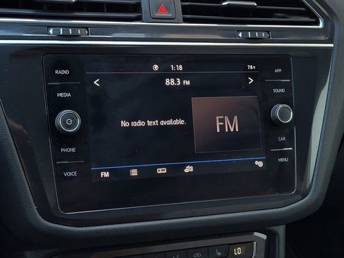 Used 2020 Volkswagen Tiguan SE R-Line image 16