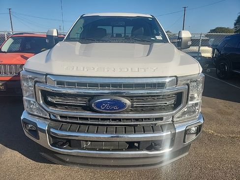 Used 2021 Ford F250 Lariat w/ Lariat Value Package image 2