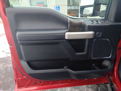 Used 2021 Ford F250 Lariat image 11