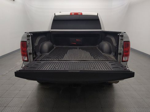 Used 2017 RAM 1500 Express AWD/4WD image 29