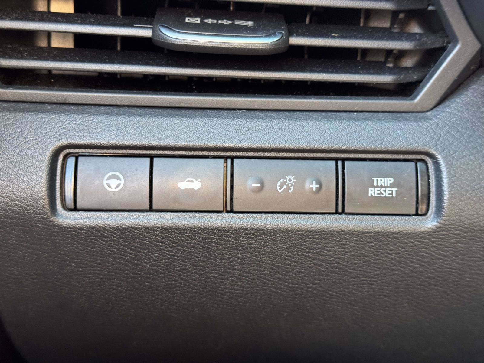Used 2019 Nissan Altima 2.5 SL FWD image 18