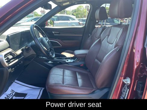 Used 2023 Kia Telluride EX w/ EX Captain's Chair Package AWD/4WD image 21