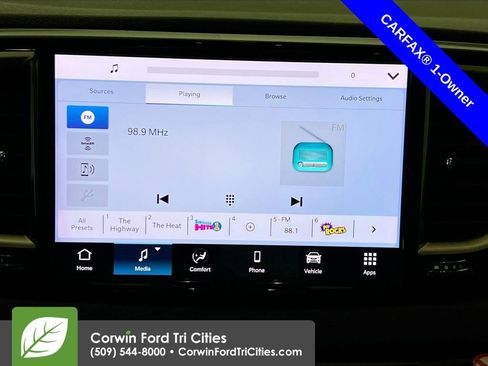 Used 2024 Chrysler Pacifica Touring-L image 22