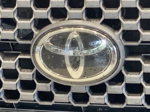 Certified 2019 Toyota Tundra Limited w/ Limited Premium Package AWD/4WD image 10