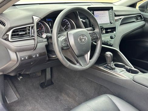Used 2023 Toyota Camry SE image 10