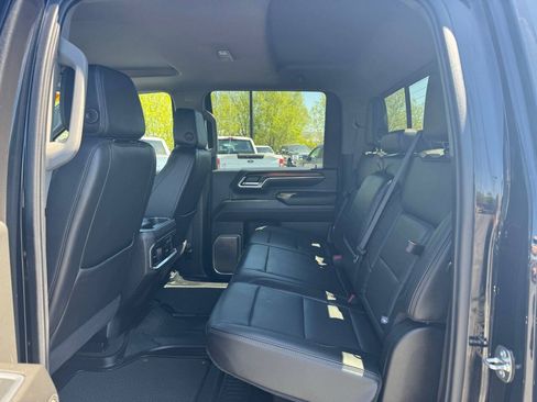 Used 2024 GMC Sierra 3500 Denali w/ Denali Reserve Package AWD/4WD image 30