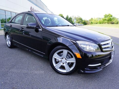 Used 2011 Mercedes-Benz C 300 Sedan image 1