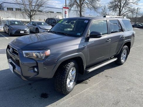 Certified 2022 Toyota 4Runner SR5 Premium w/ Moonroof Package image 11