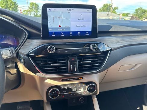Used 2020 Ford Escape Titanium AWD/4WD image 20