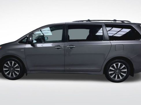 Used 2019 Toyota Sienna XLE Premium image 8
