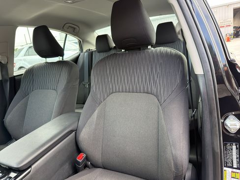 Used 2025 Toyota Camry LE FWD image 21