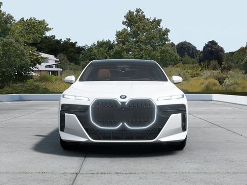 New 2026 BMW 750e xDrive w/ Executive Package AWD/4WD image 3