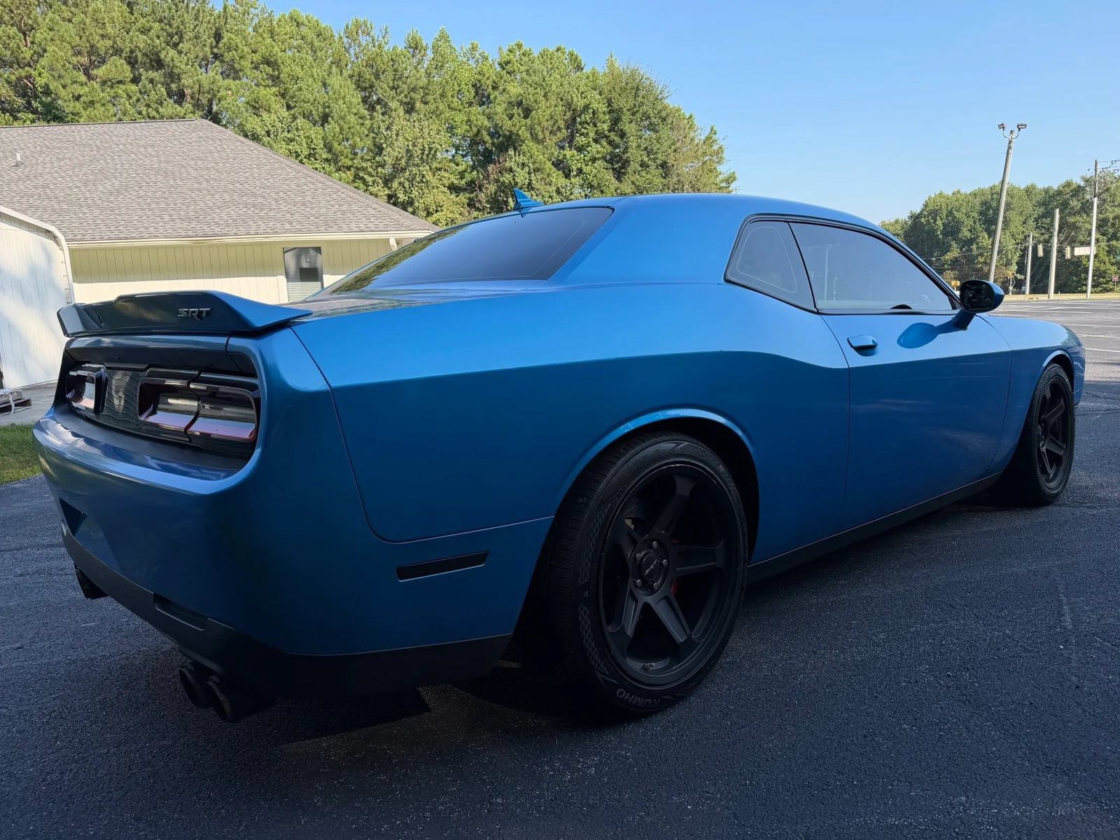 Used 2015 Dodge Challenger SRT w/ Technology Group RWD image 9