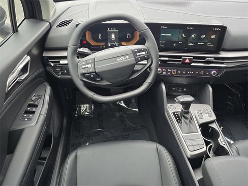 New 2026 Kia Sportage EX image 13