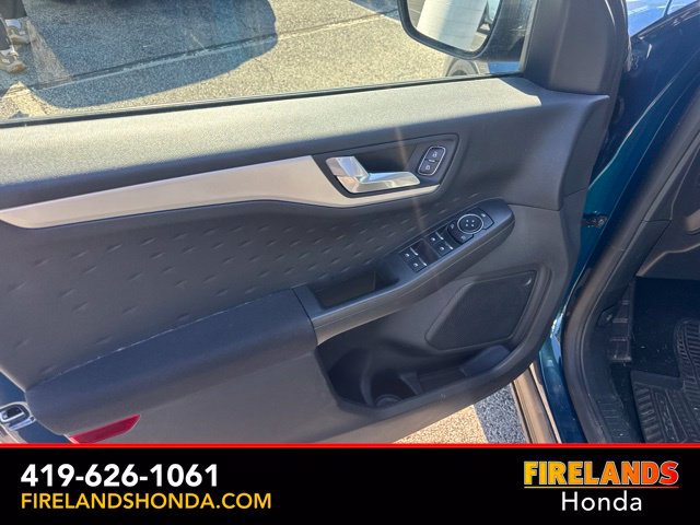 Used 2020 Ford Escape SE FWD image 16