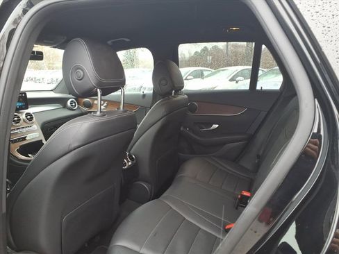 Used 2022 Mercedes-Benz GLC 300 4MATIC image 23