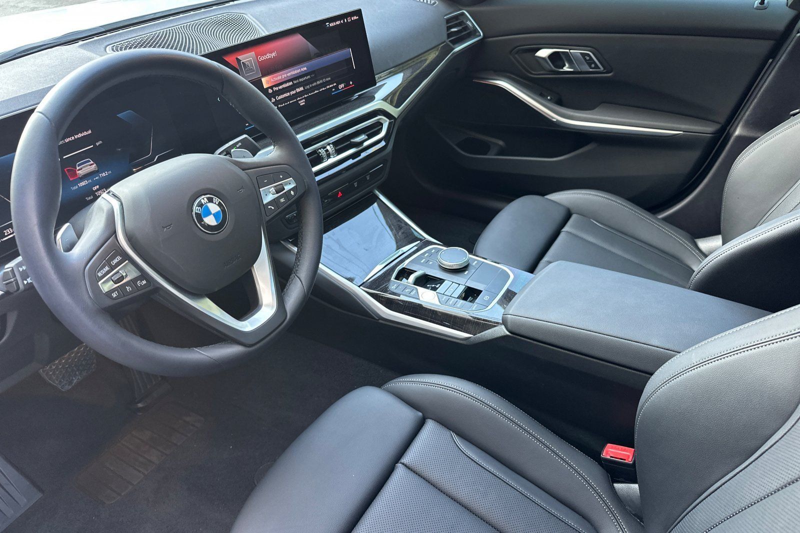Used 2023 BMW 330i Sedan w/ Driving Assistance Package RWD image 9