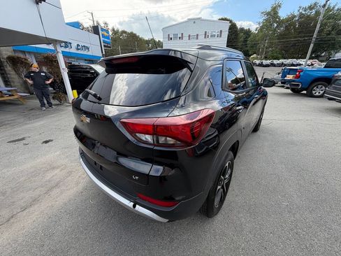 Used 2025 Chevrolet TrailBlazer LT AWD/4WD image 5