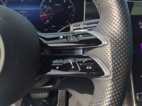 Certified 2025 Mercedes-Benz GLC 300 4MATIC image 30