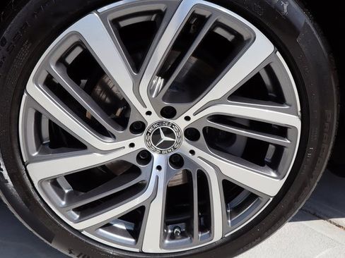 Used 2025 Mercedes-Benz E 350 4MATIC Sedan image 52