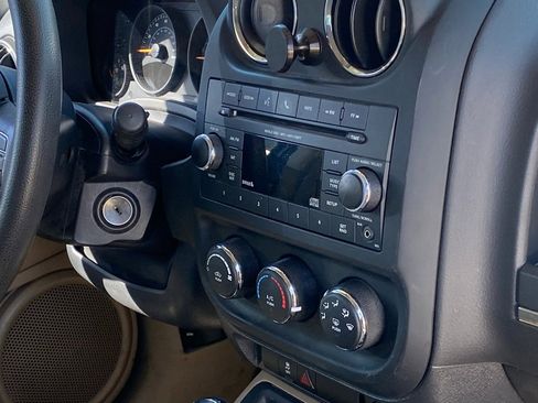 Used 2016 Jeep Patriot Sport w/ Power Value Group image 8