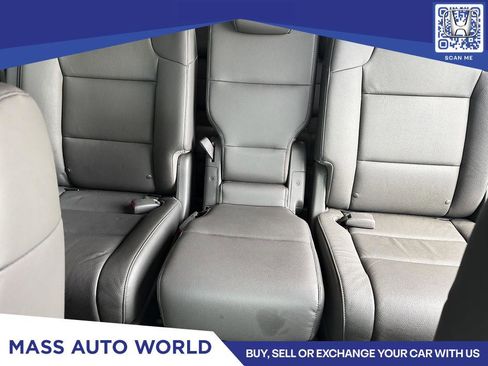 Used 2016 Honda Odyssey Touring Elite image 7