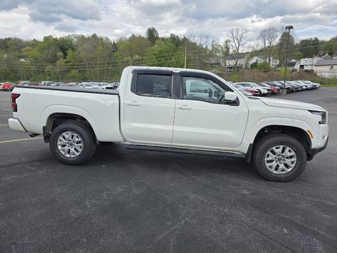 Used 2023 Nissan Frontier SV w/ Technology Package AWD/4WD image 8