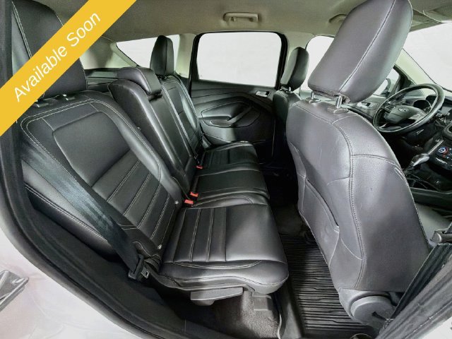 Used 2019 Ford Escape SEL w/ Ford Safe & Smart Package AWD/4WD image 26