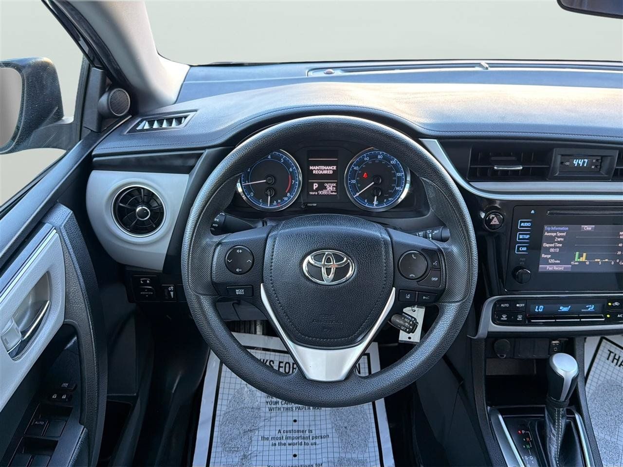 Used 2019 Toyota Corolla LE FWD image 19