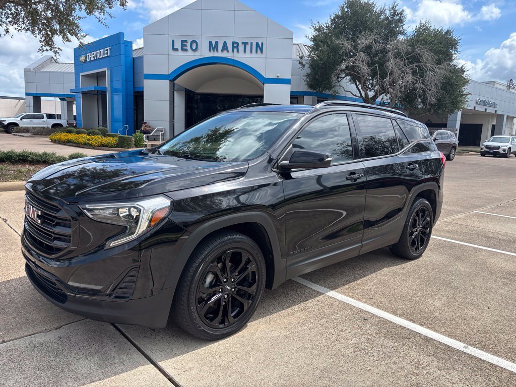 Used 2020 GMC Terrain SLE w/ Driver Convenience Package FWD image 1