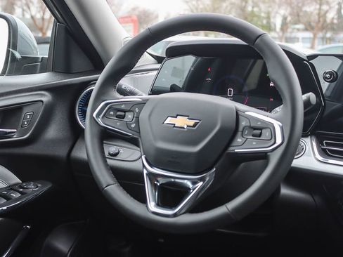 New 2026 Chevrolet Trax LT w/ Sunroof Package image 14