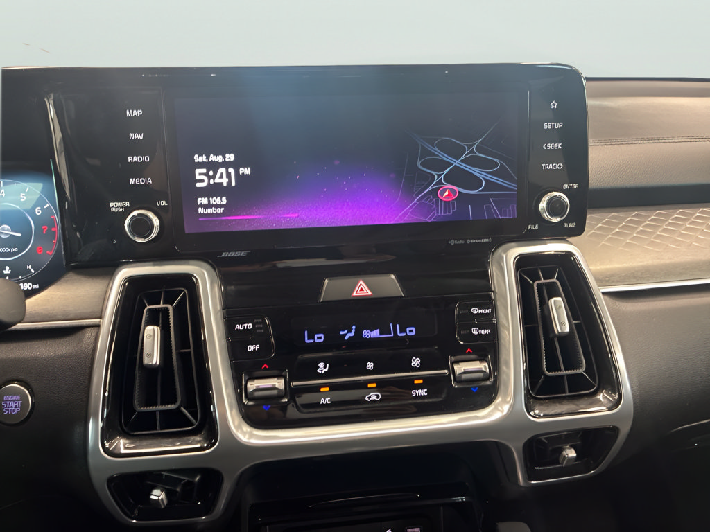 Certified 2023 Kia Sorento SX AWD/4WD image 18