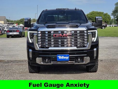 Used 2024 GMC Sierra 2500 Denali w/ Denali Reserve Package AWD/4WD image 3