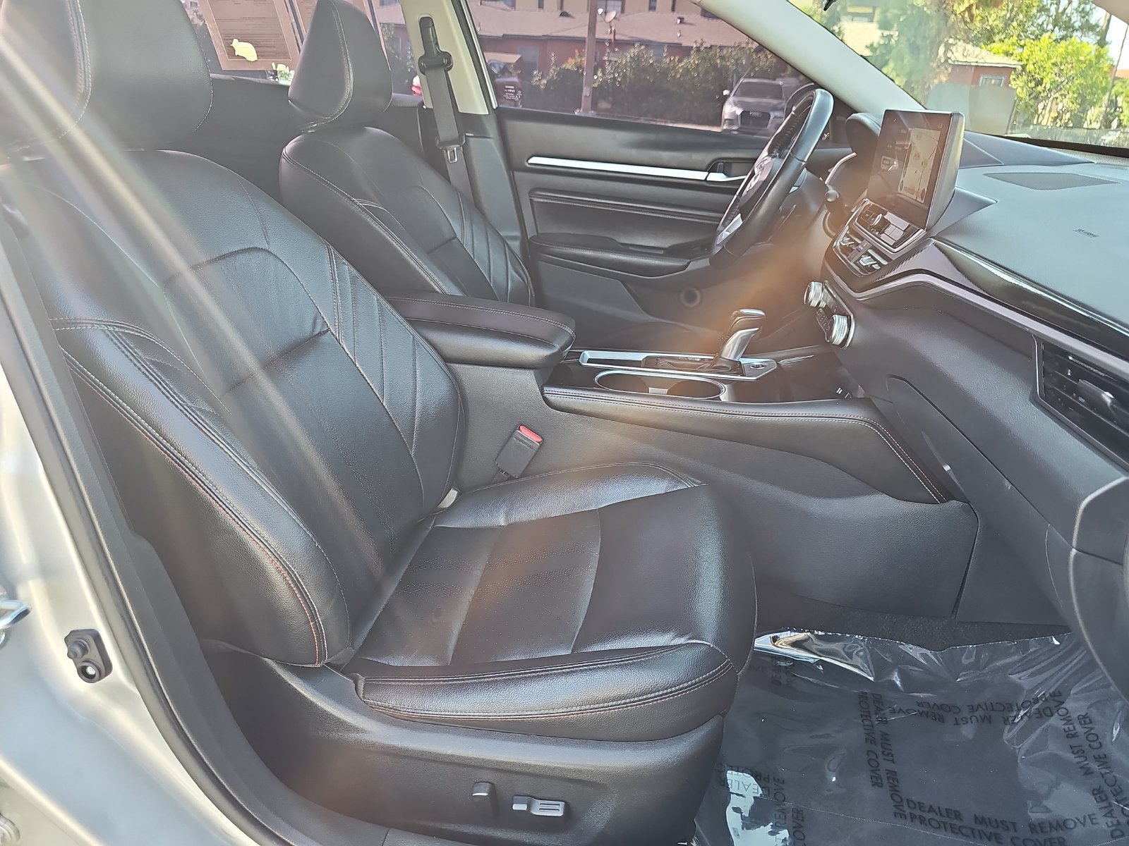 Used 2023 Nissan Altima 2.5 SR w/ SR Premium Package FWD image 10