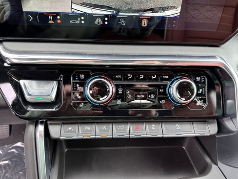 New 2026 GMC Sierra 1500 Denali Ultimate AWD/4WD image 28