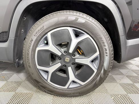 Used 2022 Rivian R1T Adventure AWD/4WD image 17
