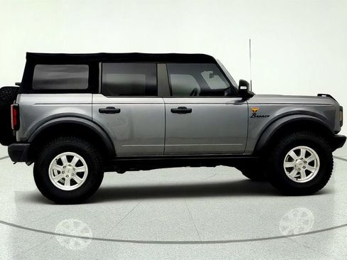 Used 2022 Ford Bronco Badlands AWD/4WD image 4