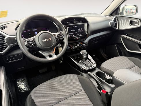 Used 2024 Kia Soul LX w/ Option Group 015 image 15